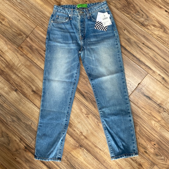 SR VS. SANDRINE ROSE “the virgin label” - Picture 2 of 4